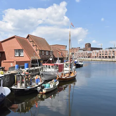 Appartamento Mit Eigener Terrasse In Wismar, Cleaning Included *